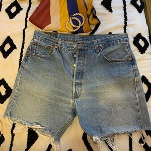 ❌❌S O L D ❌❌Vintage Levi’s shorts